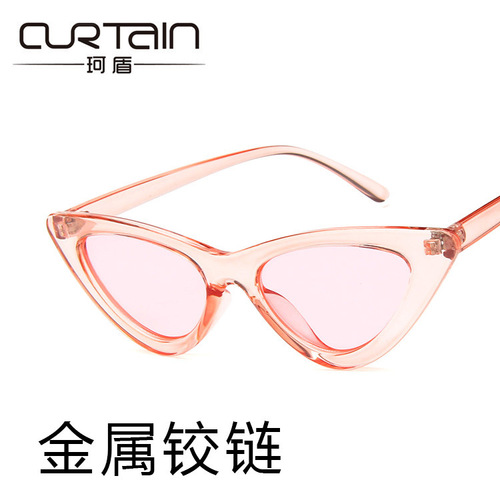 New retro triangle cat eye sunglasses European and American trendy women's small frame sunglasses sunglasses metal hinge