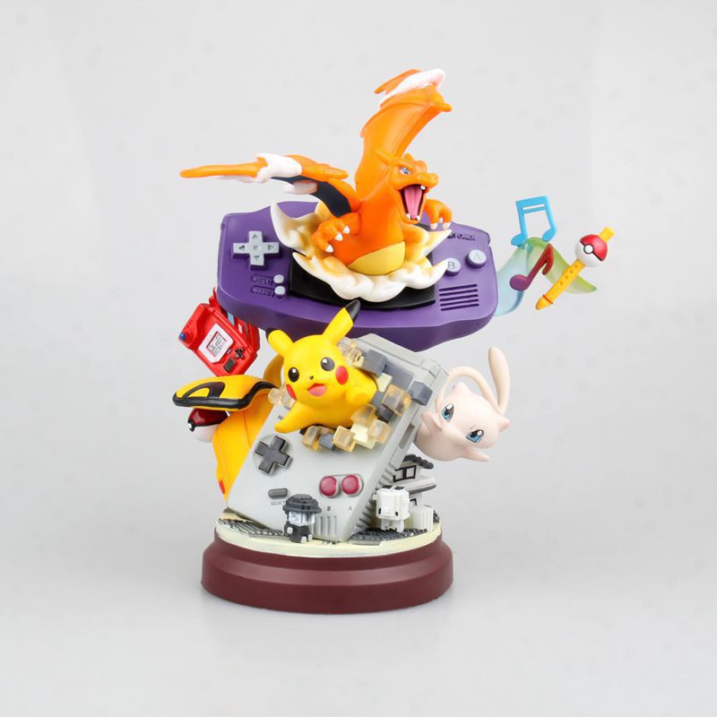 Pikachu and Charizard Figure