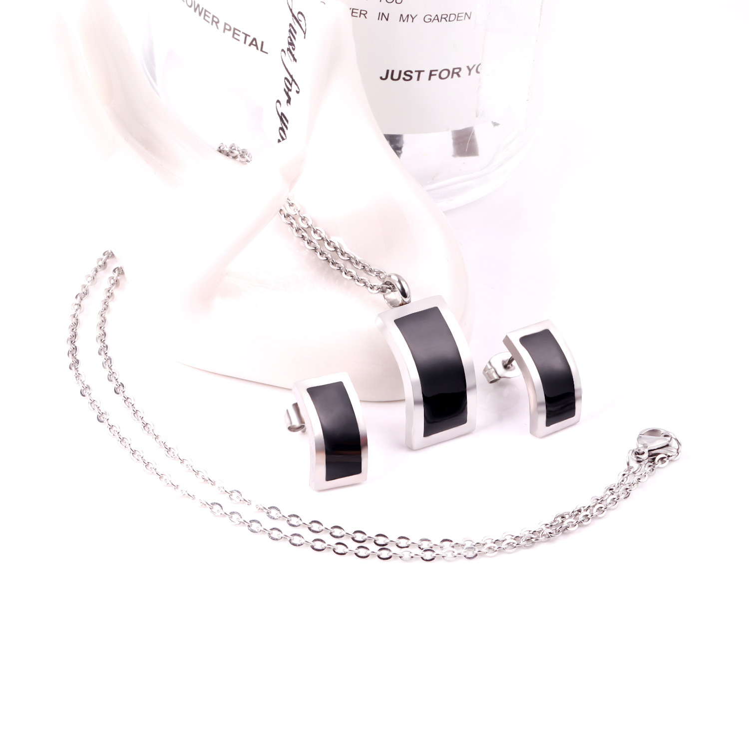 Fashion Geometric Stainless Steel Plating Earrings Necklace 1 Set