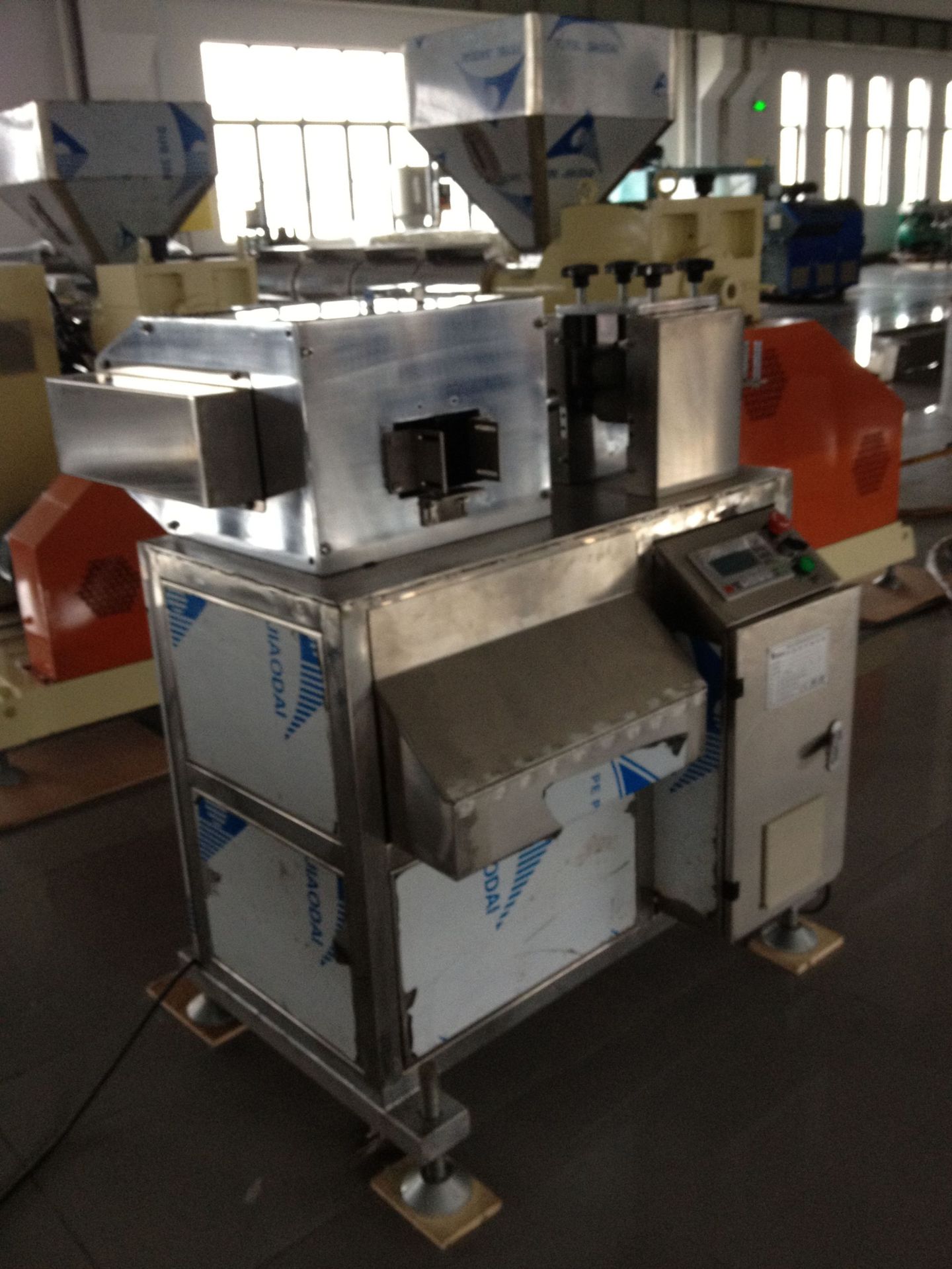 厂家直销PP糖棒押出机 PP实心棒材挤出生产线 不同规格可定制