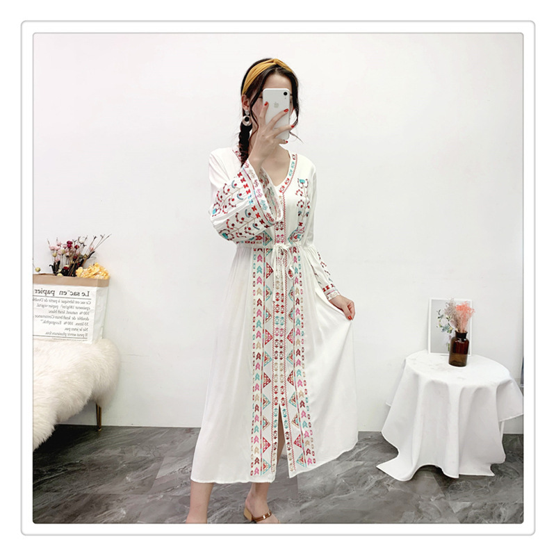 9604 Summer New Style Thai Holiday Beach Long Dress Women's Bohemian Ethnic Style European and American Retro Embroidered Dress