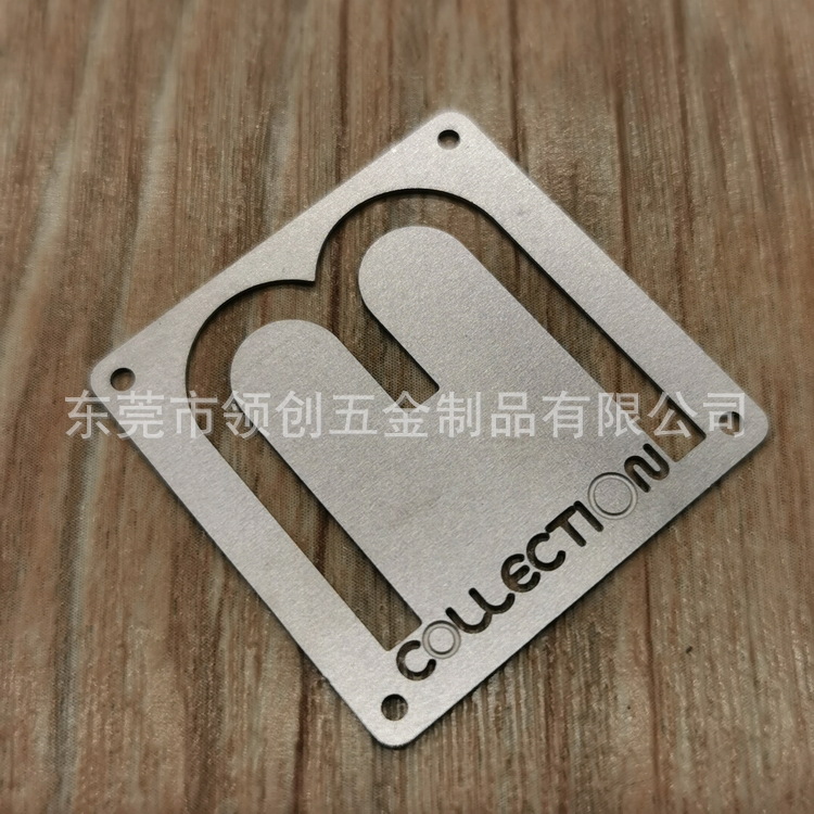 不锈钢镂空装饰片 金属镂空铭牌 服饰鞋帽金属标牌