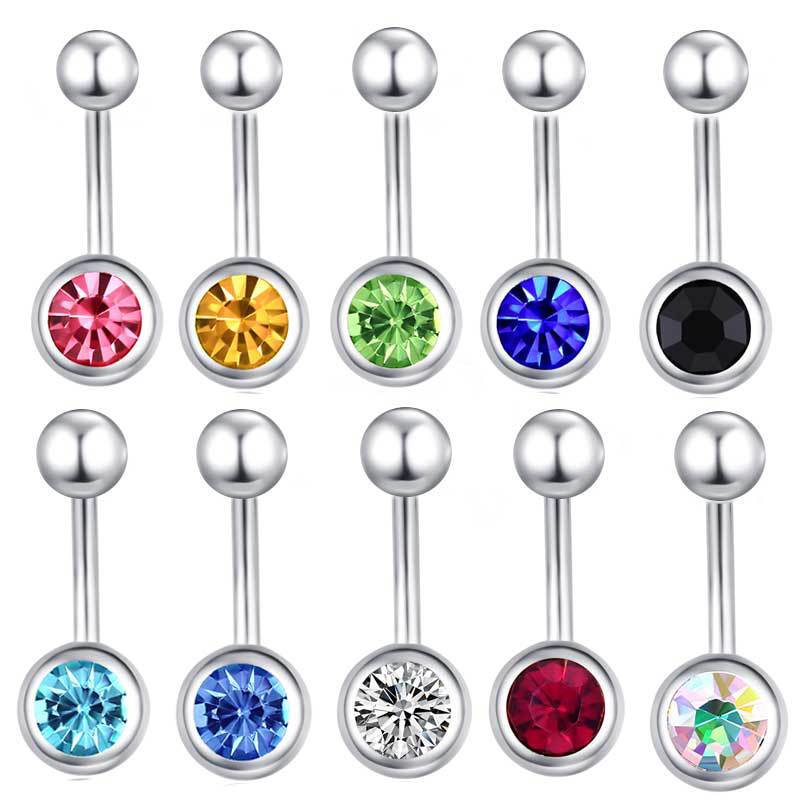 16G labret stud size and finish detail