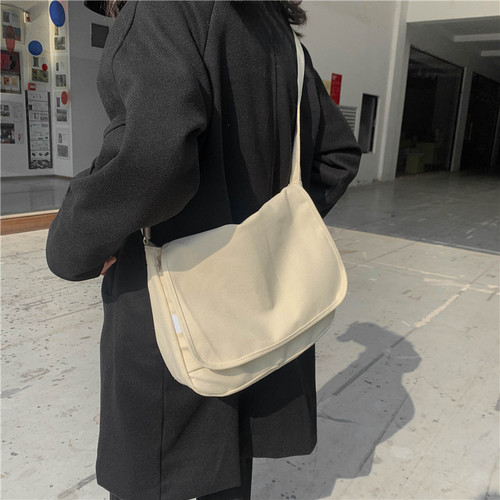 Student School Bag Women's Crossbody Postman Bag Canvas Single Shoulder Bag Men's Work Bag Large Capacity Shoulder Bag Black Fabric Bag Trendy