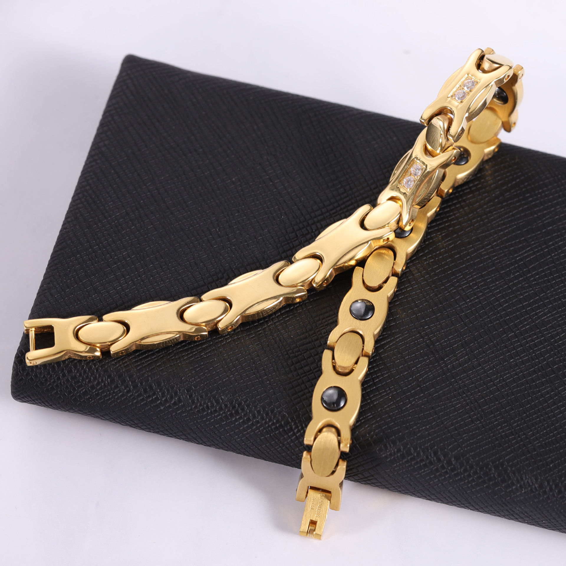 Bijoux tendance magnétique pour femme - Ref 3425407 Image 9