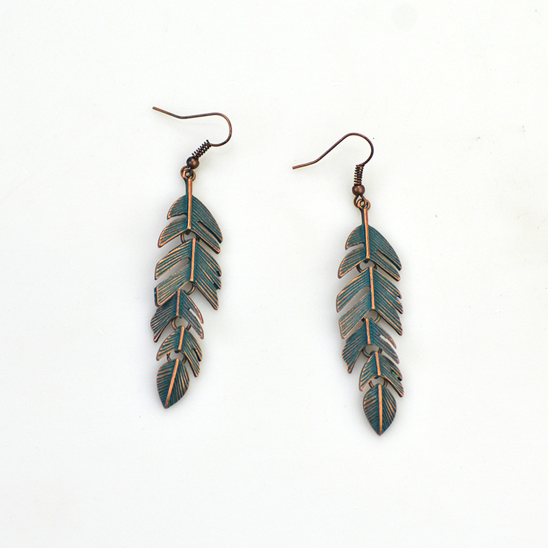 Simple Retro Leaf Earrings display picture 6