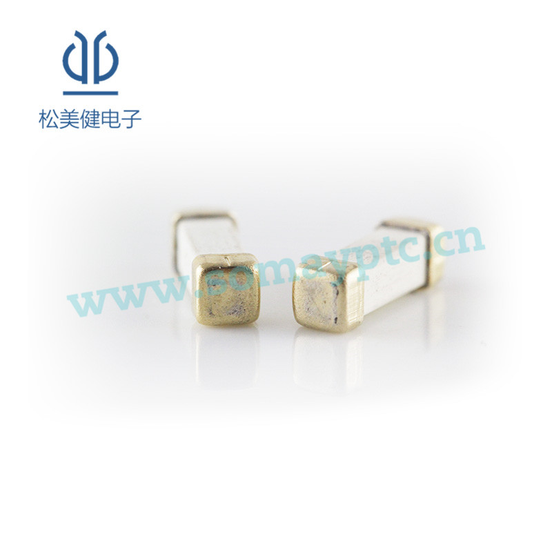 集电通JFC0456-1100FS  1A 125V 贴片陶瓷保险丝 熔断保险丝