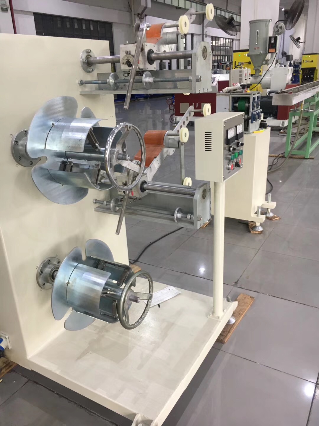 燿安塑胶45-55单螺杆PE骨押生产线设备