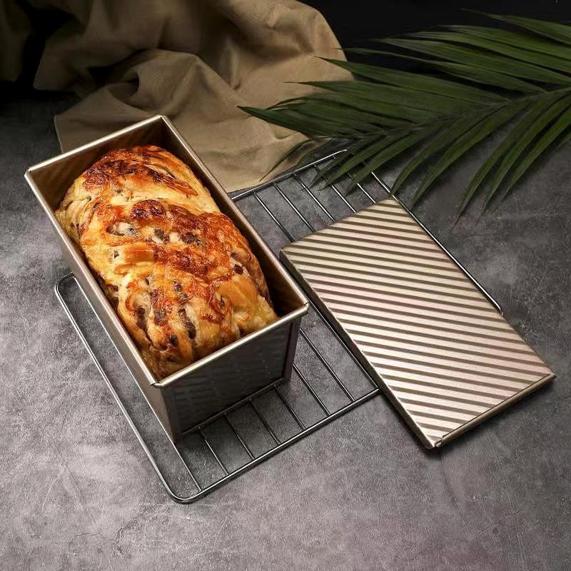 長方形吐司盒麵包模具 不沾金色450g帶蓋波紋土司盒 烘焙工具