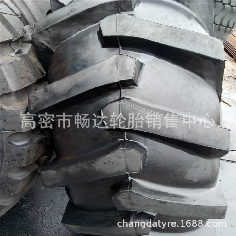 销售15-24农用人字轮胎 拖拉机轮胎12/15.5-38