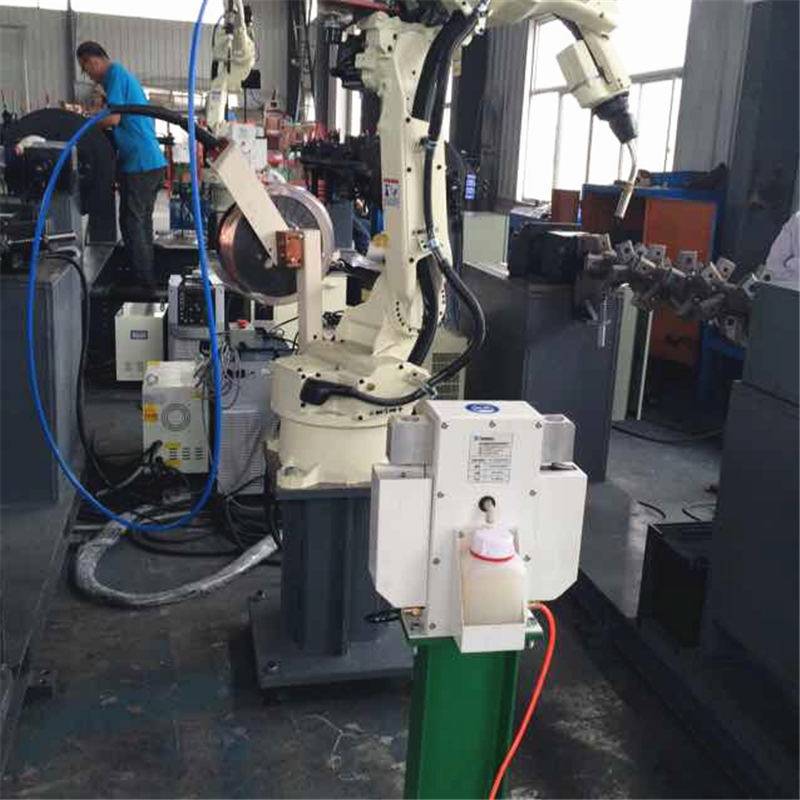 供应日本OTC机器人焊接五金家具管材自动机械手臂 焊接工业机器人