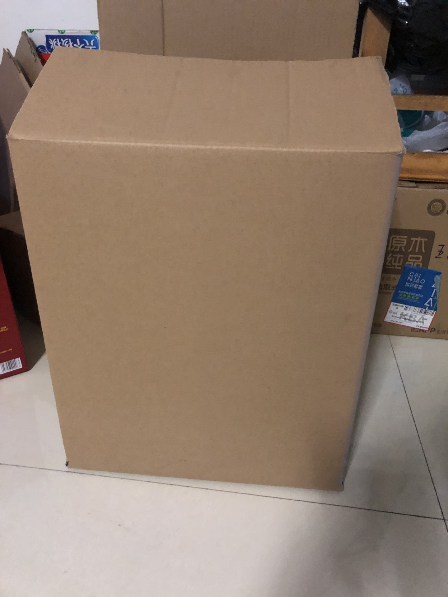 40X36X47超硬现货纸箱5层纸箱供应搬家托运物流纸箱装书旧衣服