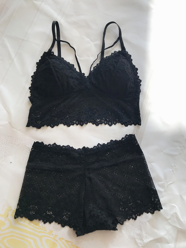 Wireless Bra and Panty Set Image 4