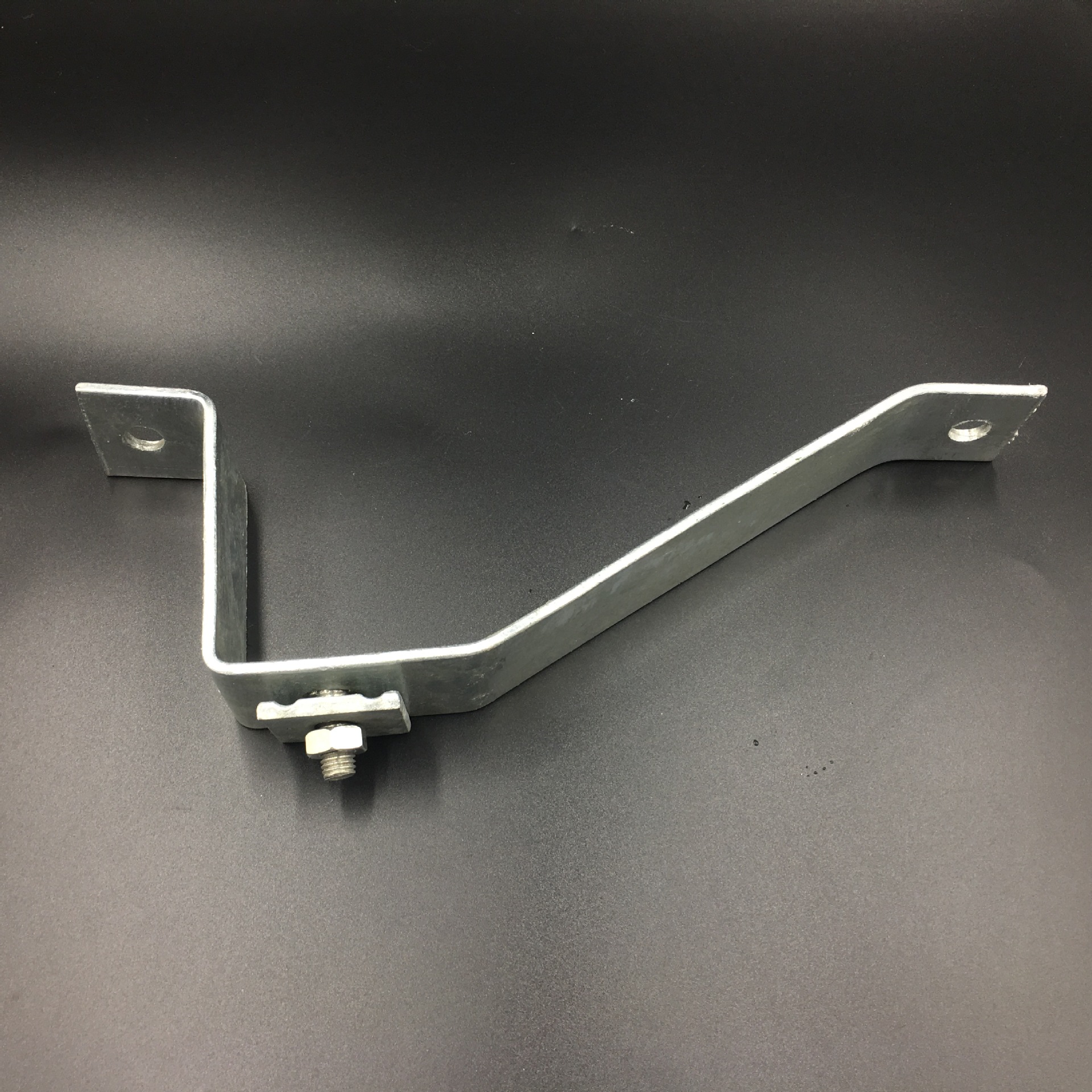 现货批发 镀锌凸出支架 凹凸支架 钢管固定支架 突出支架扁铁支架