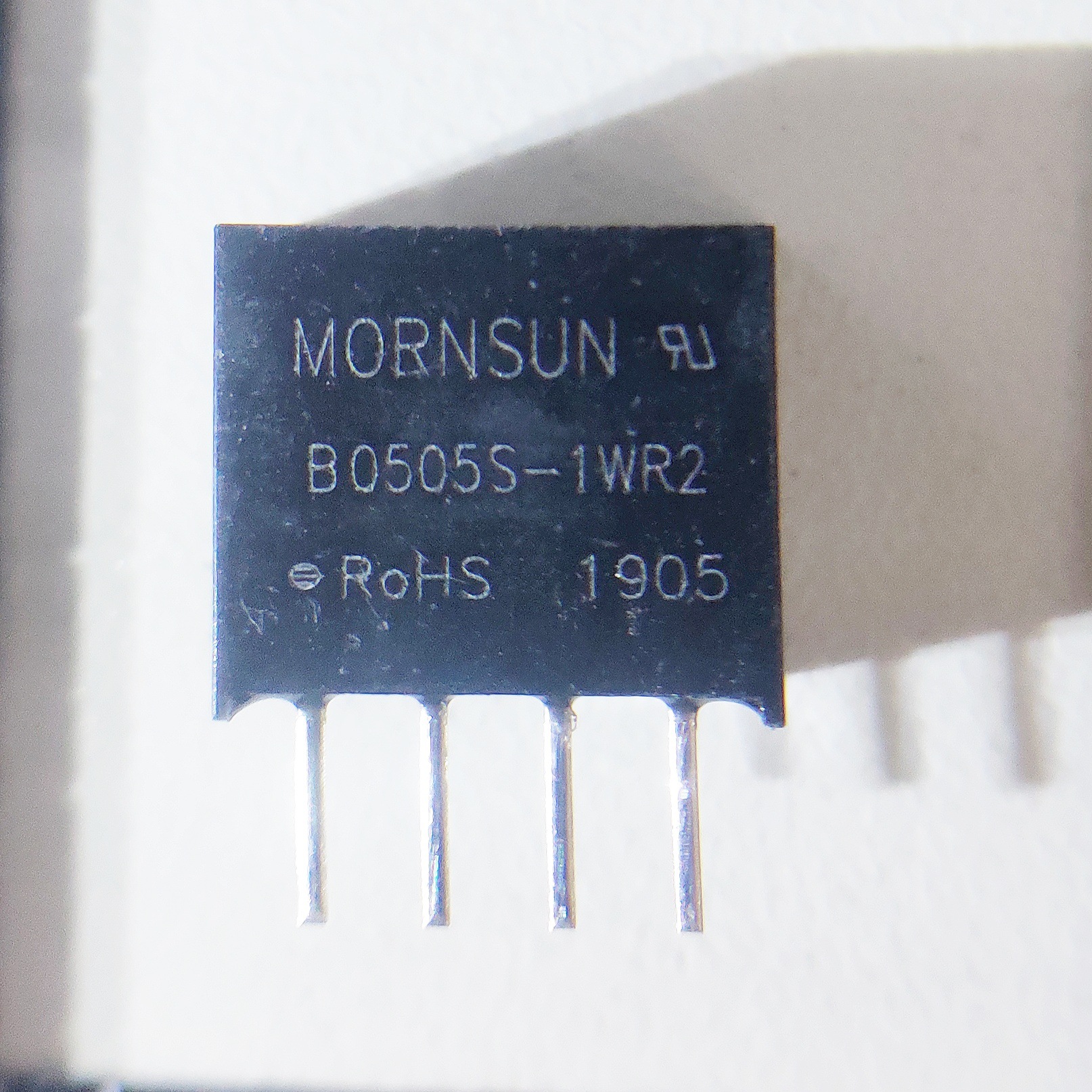 芯片 IC B0505S-1WR2 DC-DC 隔离电源模块 5V转5V 全新