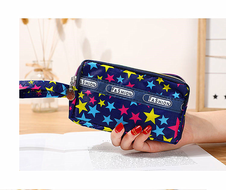 Women's All Seasons Pu Leather Star Heart Shape Cute Square Zipper Phone Wallet display picture 4