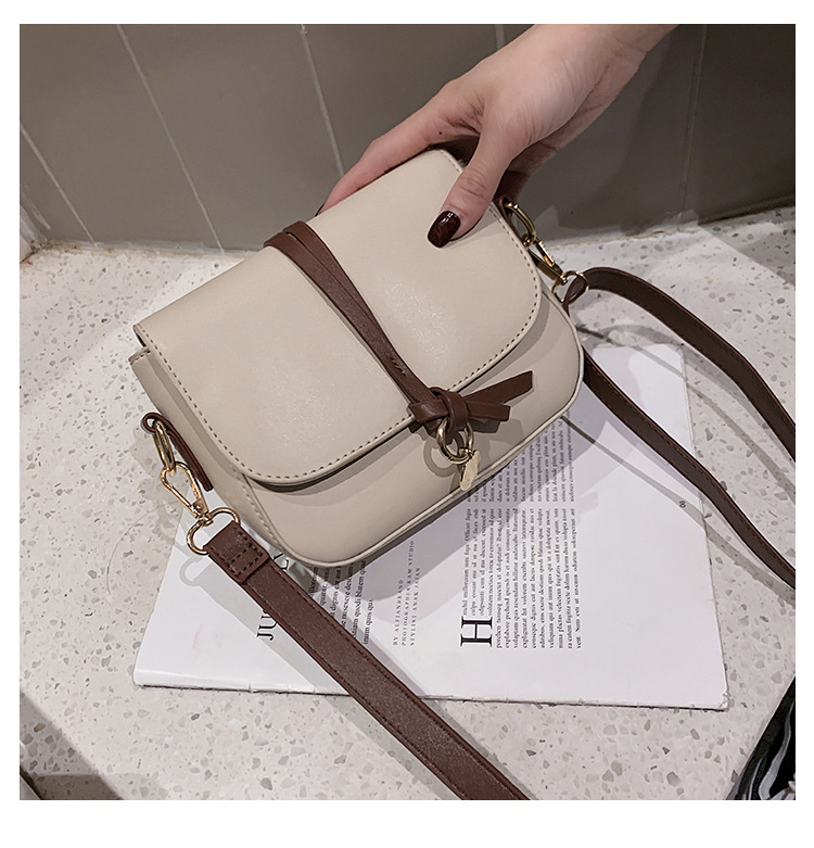 Wholesale Fashion Simple Buckle Type Shoulder Bag Nihaojewelry display picture 26
