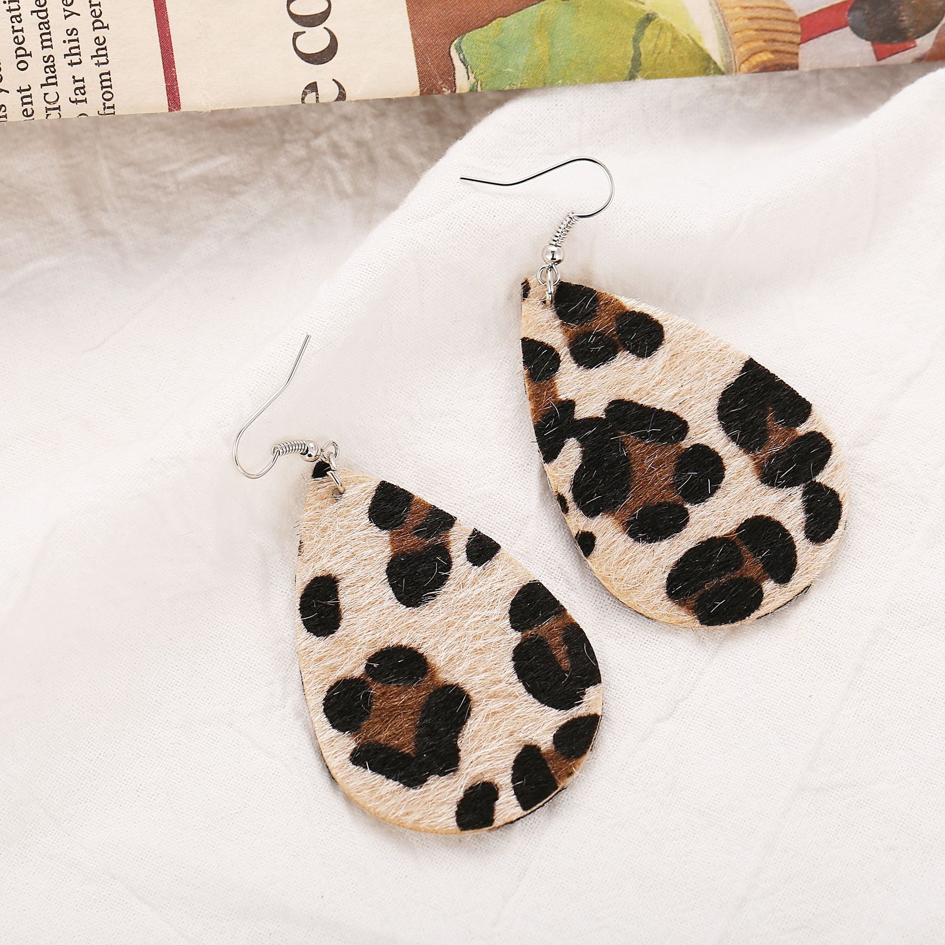 New Retro Earring Creative Leopard Print Earrings For Women display picture 6