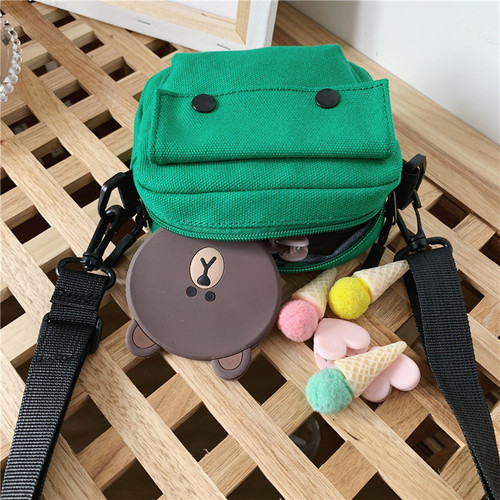  new Korean style children's solid color canvas shoulder bag, casual and versatile bag for boys and girls, fashionable and simple small shoulder bag