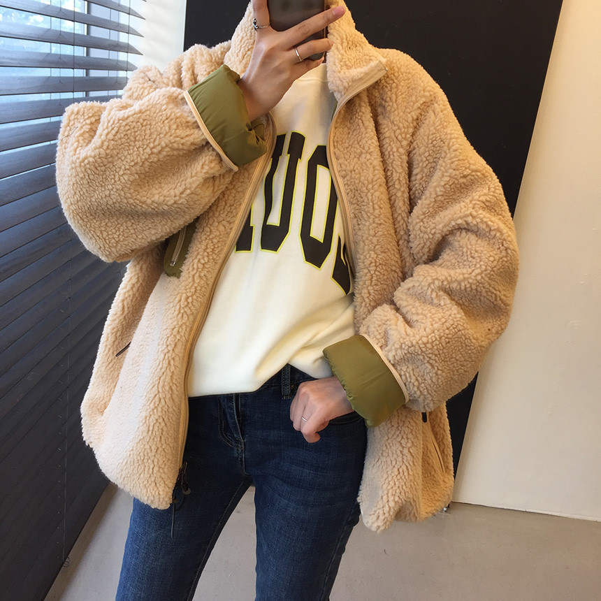Women's Lamb Wool Coat With Pocket Detail And Stand Collar_voghion.com