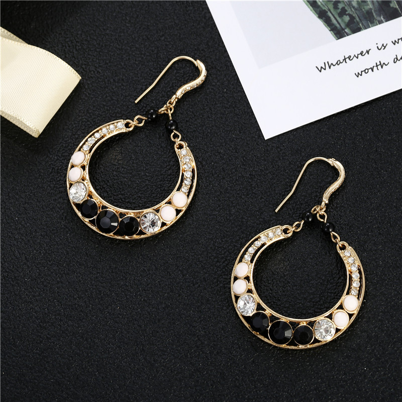 Retro Trend Diamond Oval Geometry Drop Earrings Accessories Fashion Simple Female Jewelry display picture 2