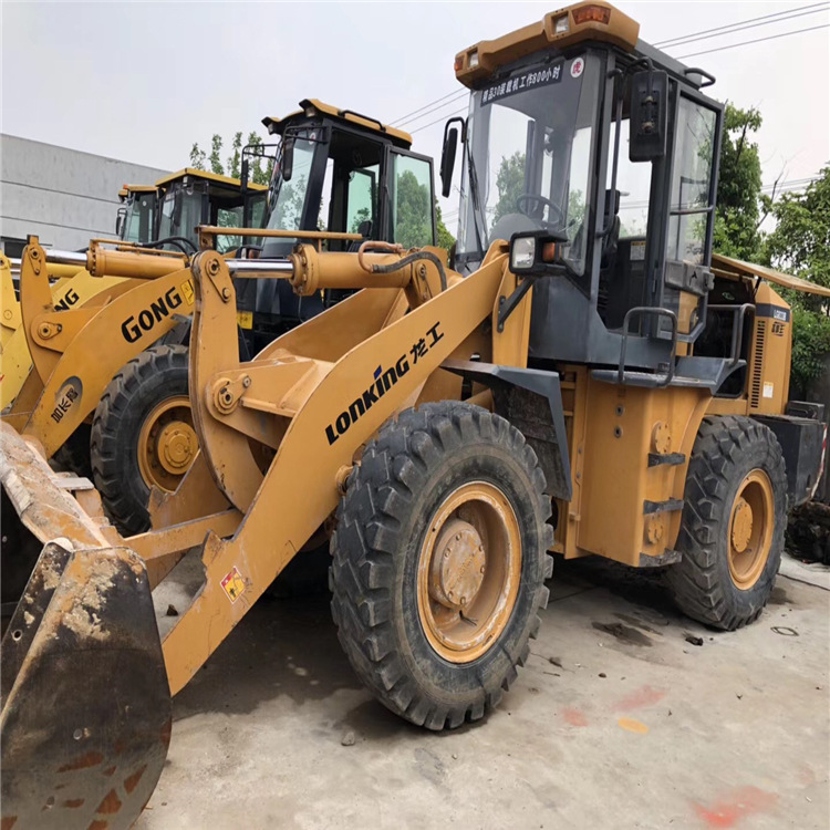 供应优质龙工30装载机,二手龙工LG833N铲车