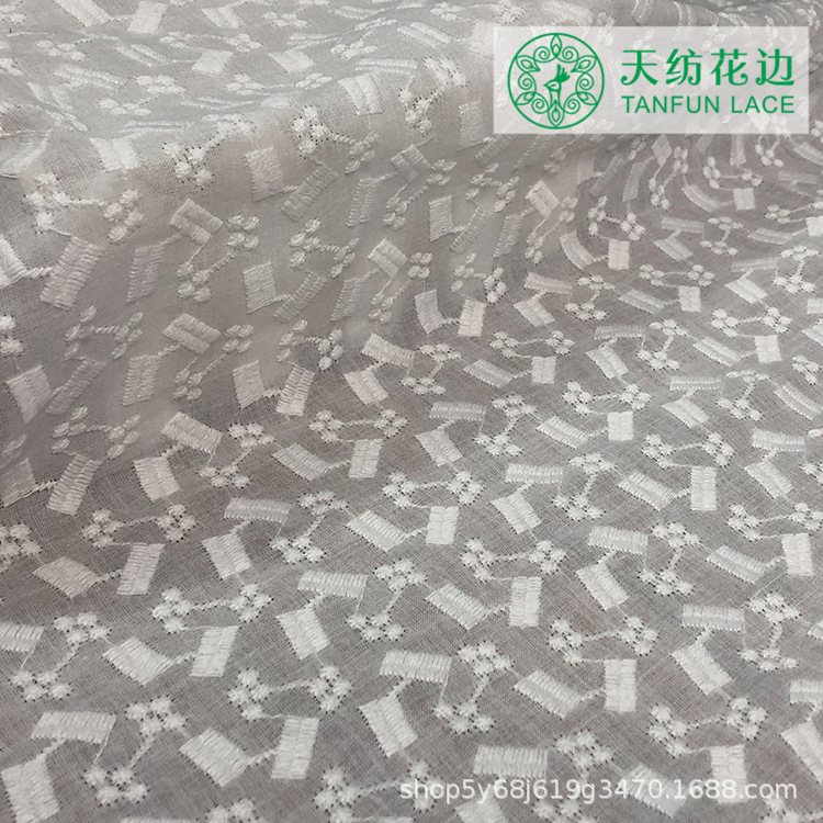 厂家直销绣花面料 服装辅料全棉绣花布镂空刺绣棉布花边蕾丝面料|ru