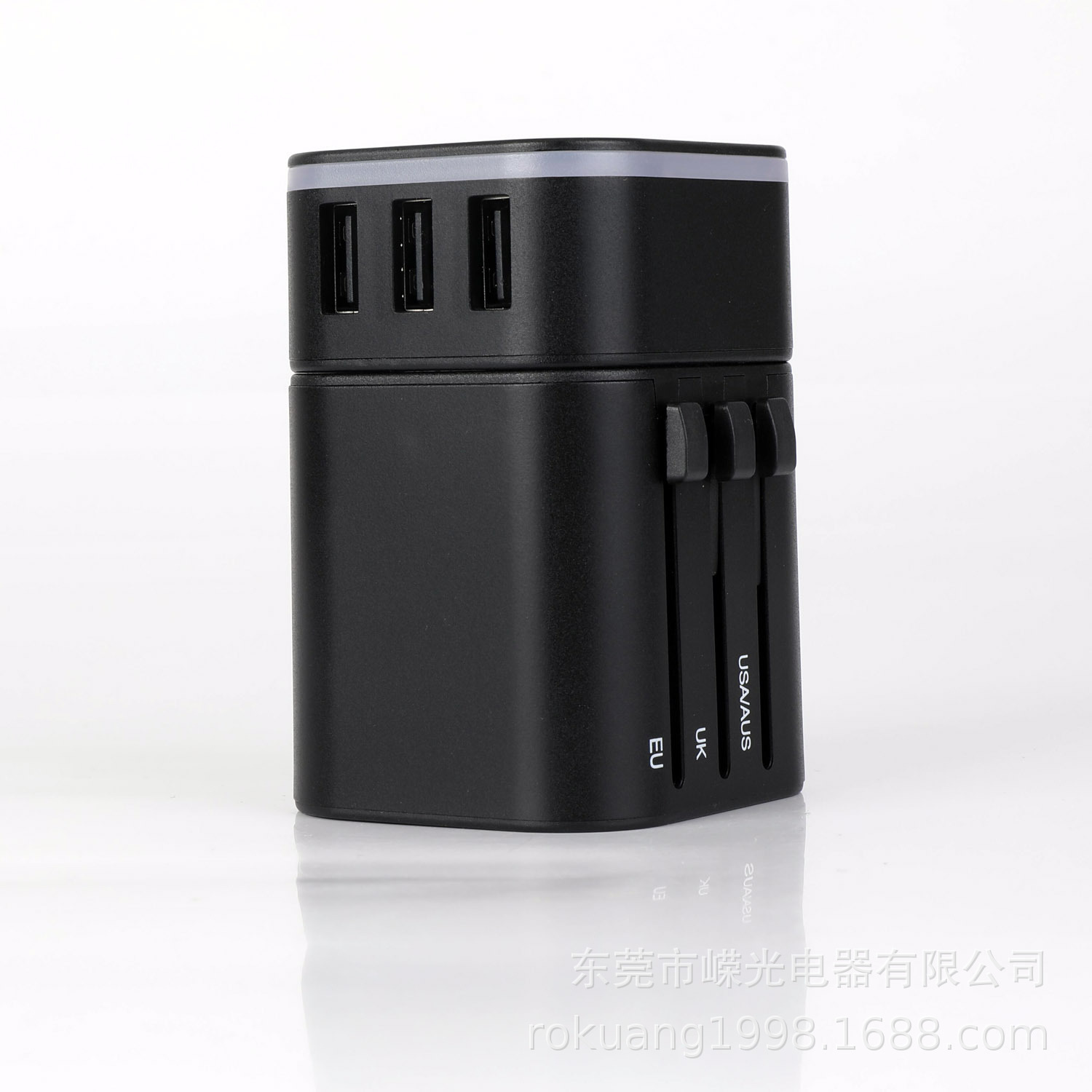 NT-302S 3400MA出国转换头发光LOGO多功能插头3USB多国转换插座