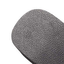 2019�¿��ɾo��ƽ���¸�һ��Ůʿ�����ɸ����Ь�ļ���Ь���l