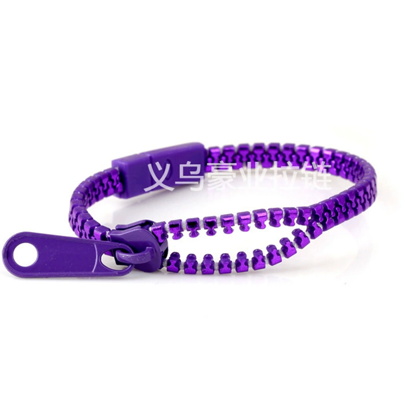 Дет bracelet?