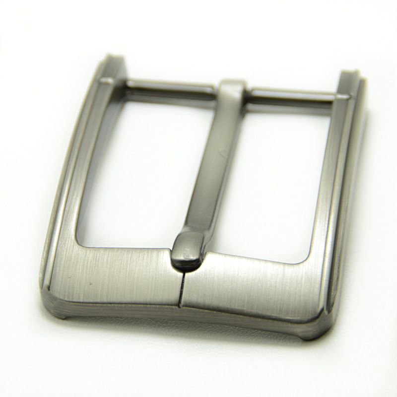 men's wear genuine leather Pin buckle Buckle factory Direct selling superior quality electroplate durable atmosphere Kirsite waist belt Belt head