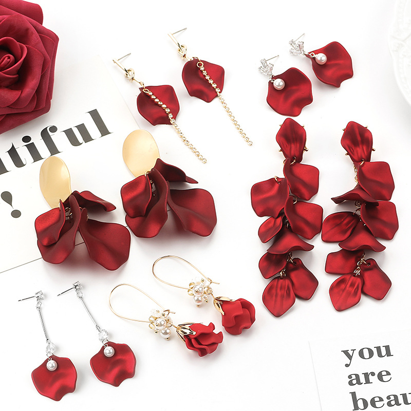 Korea Sexy Red Rose Petal Tassel Rhinestone Metal Earrings display picture 14