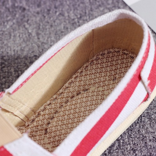 New 22 Spring Collection Old Beijing Low-Top Breathable Soft Sole One-Piece Slouchy Casual Women's Slip-On Shoes, Dropshipping One Pair