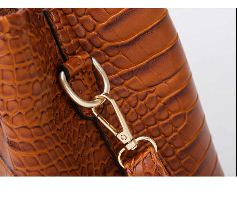 Large-capacity Crocodile Pattern Single-shoulder Diagonal Handbags Wholesale Nihaojewelry display picture 14