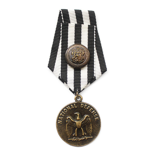 A large number of navy style brooches, badges, medals, brooches, clothing accessories, direct sales from manufacturers