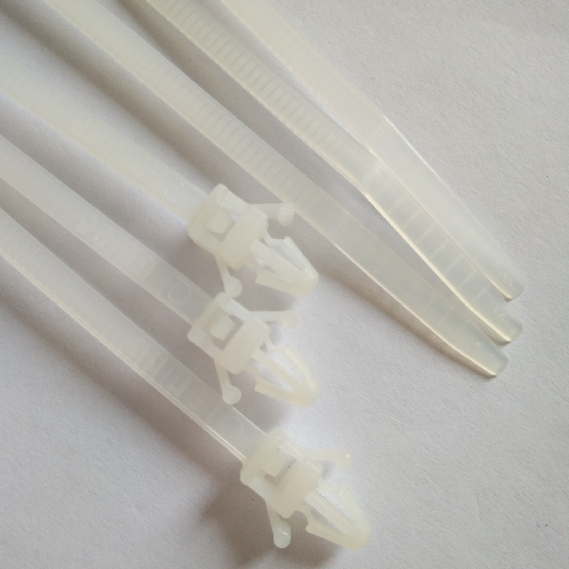 插销扎带 固定束带 平头扎带 尼龙绑带 自锁尼龙扎带可退式束线带