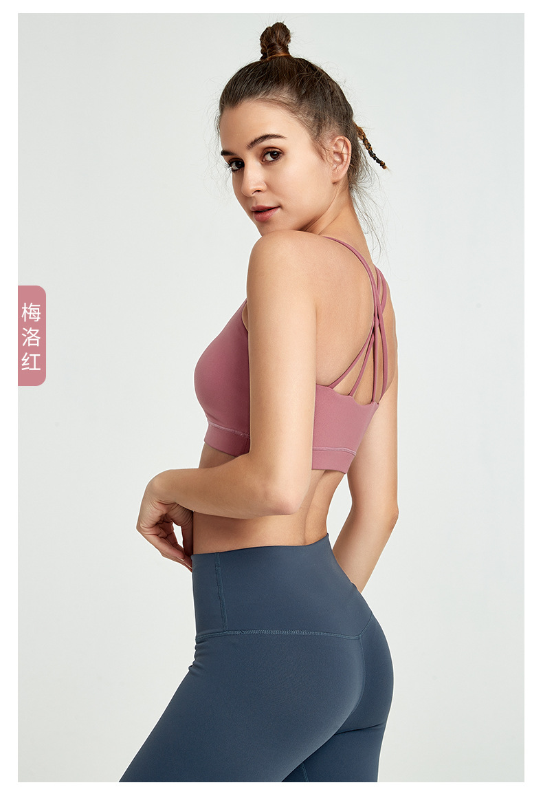 12.瑜伽服模特展示.jpg