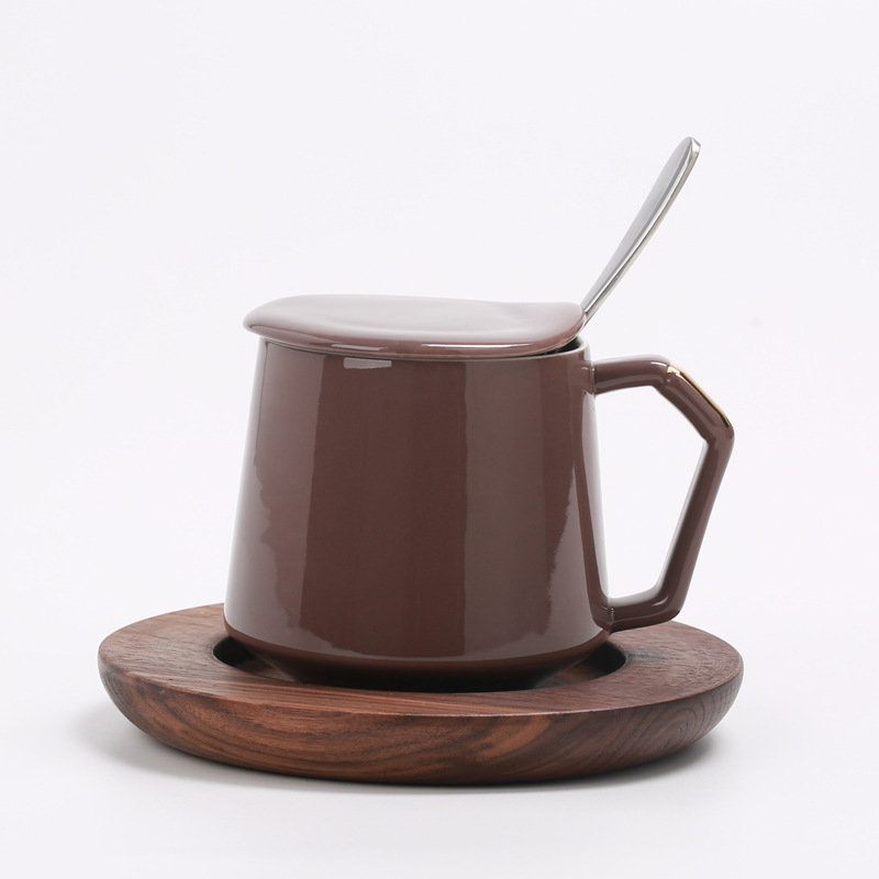 Taza de oro, taza de cerámica, taza de café, taza de agua, con tapa sin agujeros a prueba de polvo, cuchara, posavasos, LOGOTIPO tallado