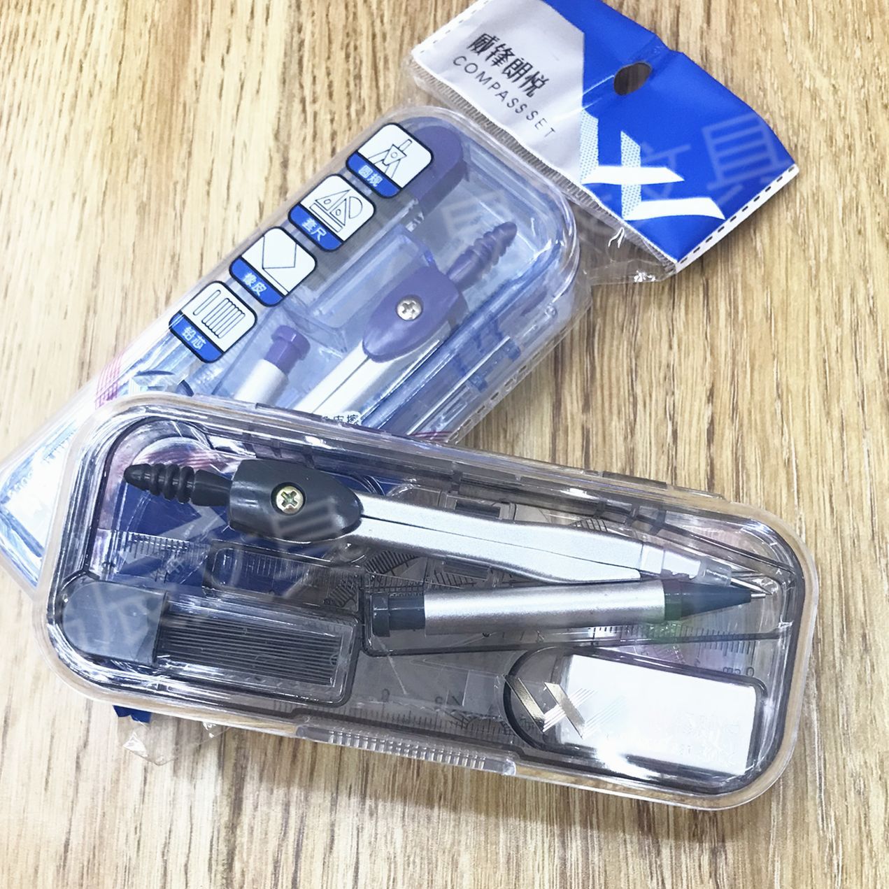 40B1177E953654209F6C7613A2830D