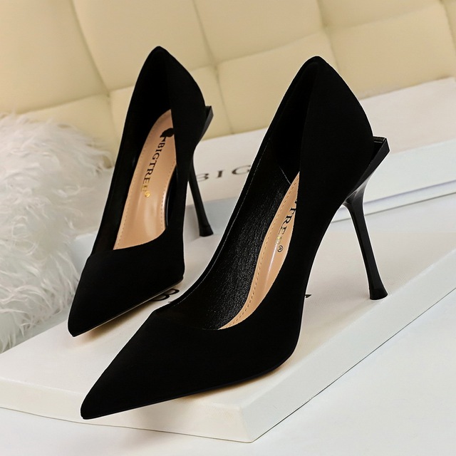 Fashionable sexy slim slim-heeled high-heeled suede shallow pointed  