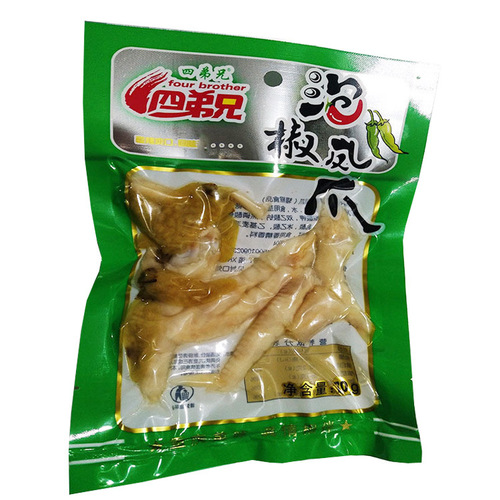 Wholesale Four Brothers Pickled Chicken Feet 70g Spicy Cooked Food Pickled Chicken Feet Leisure Snack Food Mixed Batch