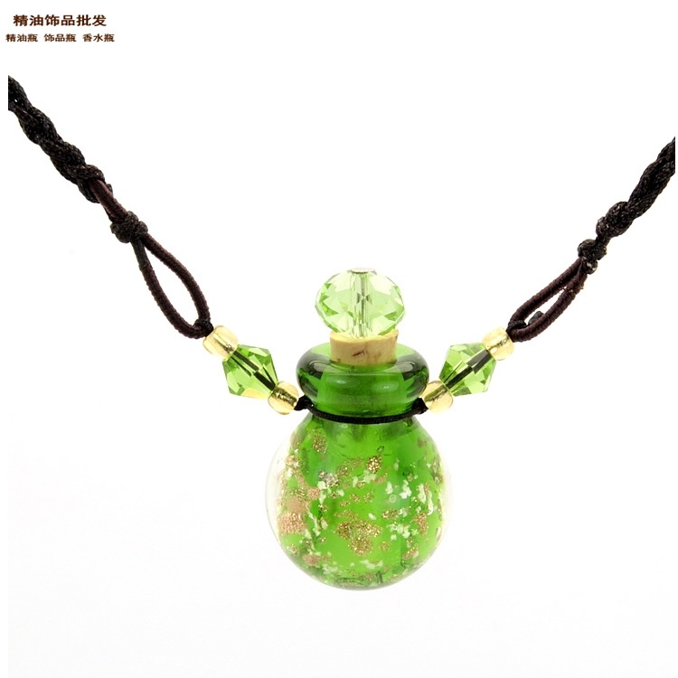 中国精油饰品网翠绿色球形金莎瓶妞妞绳项链7.jpg