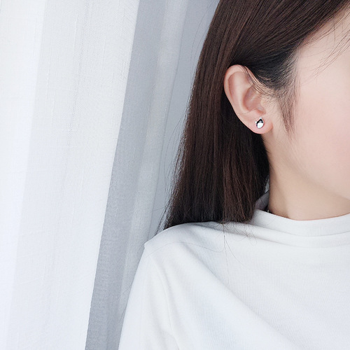 925 Pure Silver Cat Fish Ear Studs Korean Style CHIC Cute Minimalist Women's Cat Fish Asymmetric Silver Earrings Decorations