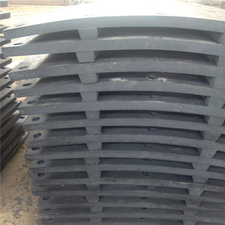 河北厂家大量供应含油尼龙衬板、黑色衬板、白色尼龙板。