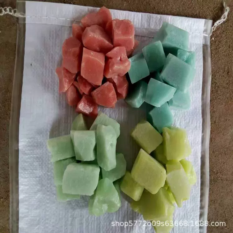 岩行批发供应夜光石 漫步跑道用夜光石 夜光沙 发光石子荧光石