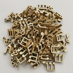 Best-selling wooden handicrafts, cartoon original wood color cute musical note DIY handmade toy creative style