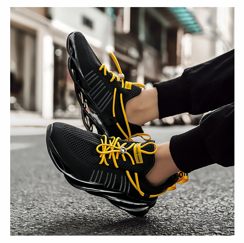 Men's Fly Woven Sports Shoes 2