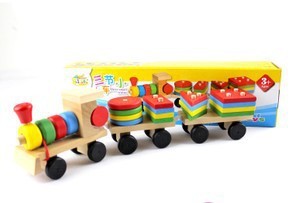 Factory direct sales wooden pull three-section small train disassembly and assembly geometric set column shape matching educational early education toys