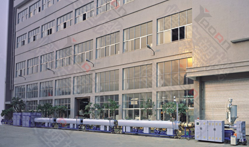 供应400mm直径的HDPE管材押出生产线   出料均匀  调节便利