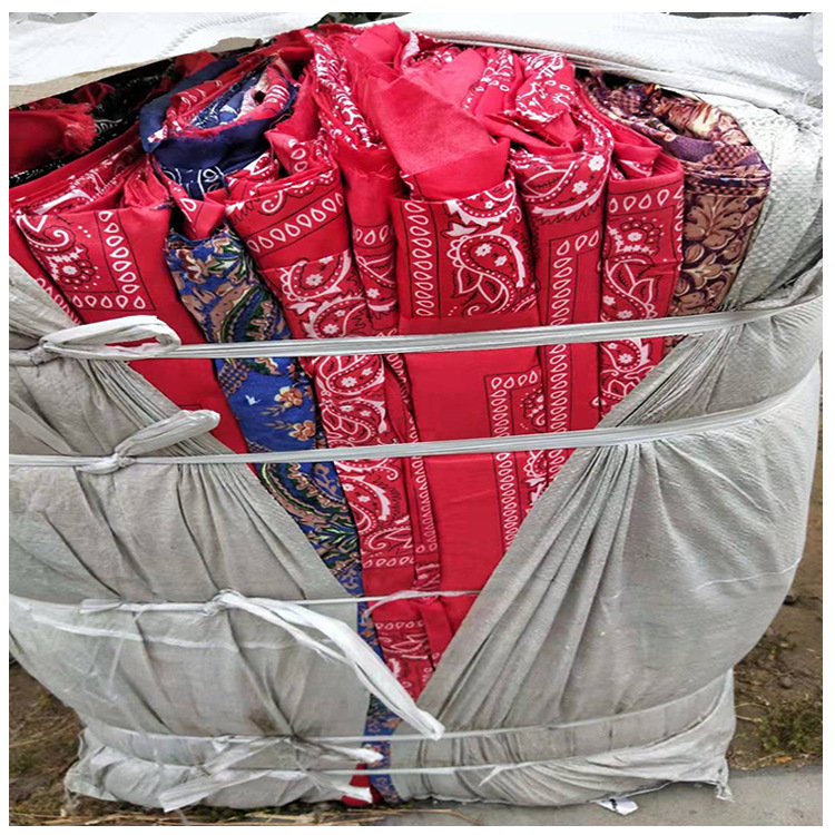 厂家出厂直销库存残布幅宽2.3克重70钻石绒平纹布床品面料夜市布